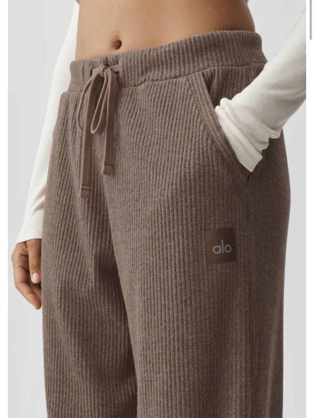 BRAND NEW STYLE Alo yoga muse wife leg pant Java Heather brown